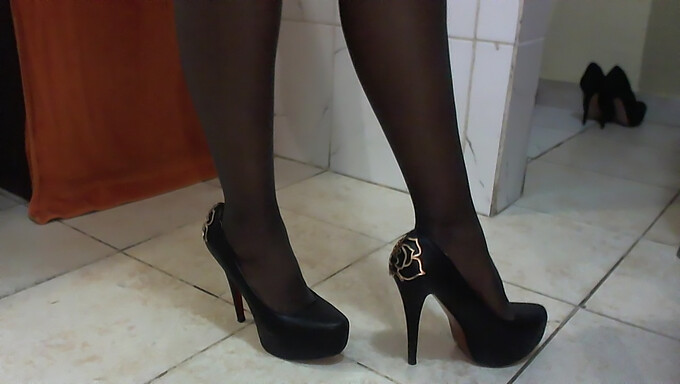 Blacked Dalle'S New Heels