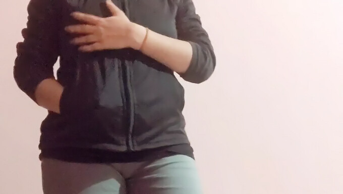 18+ Indické Teen Sneha V Prádle A Creampie Porno Videu